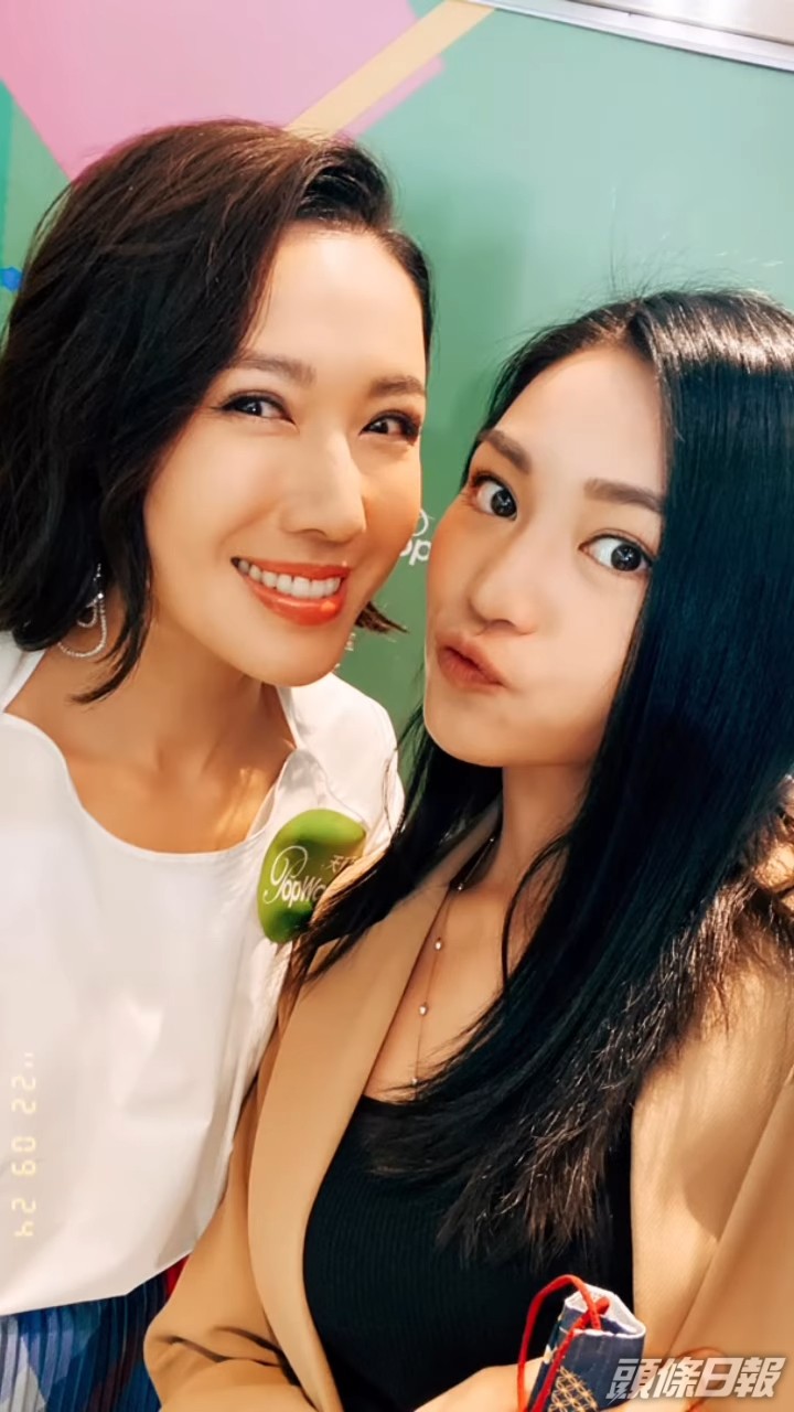 關嘉敏仲去支持李施嬅（左）。